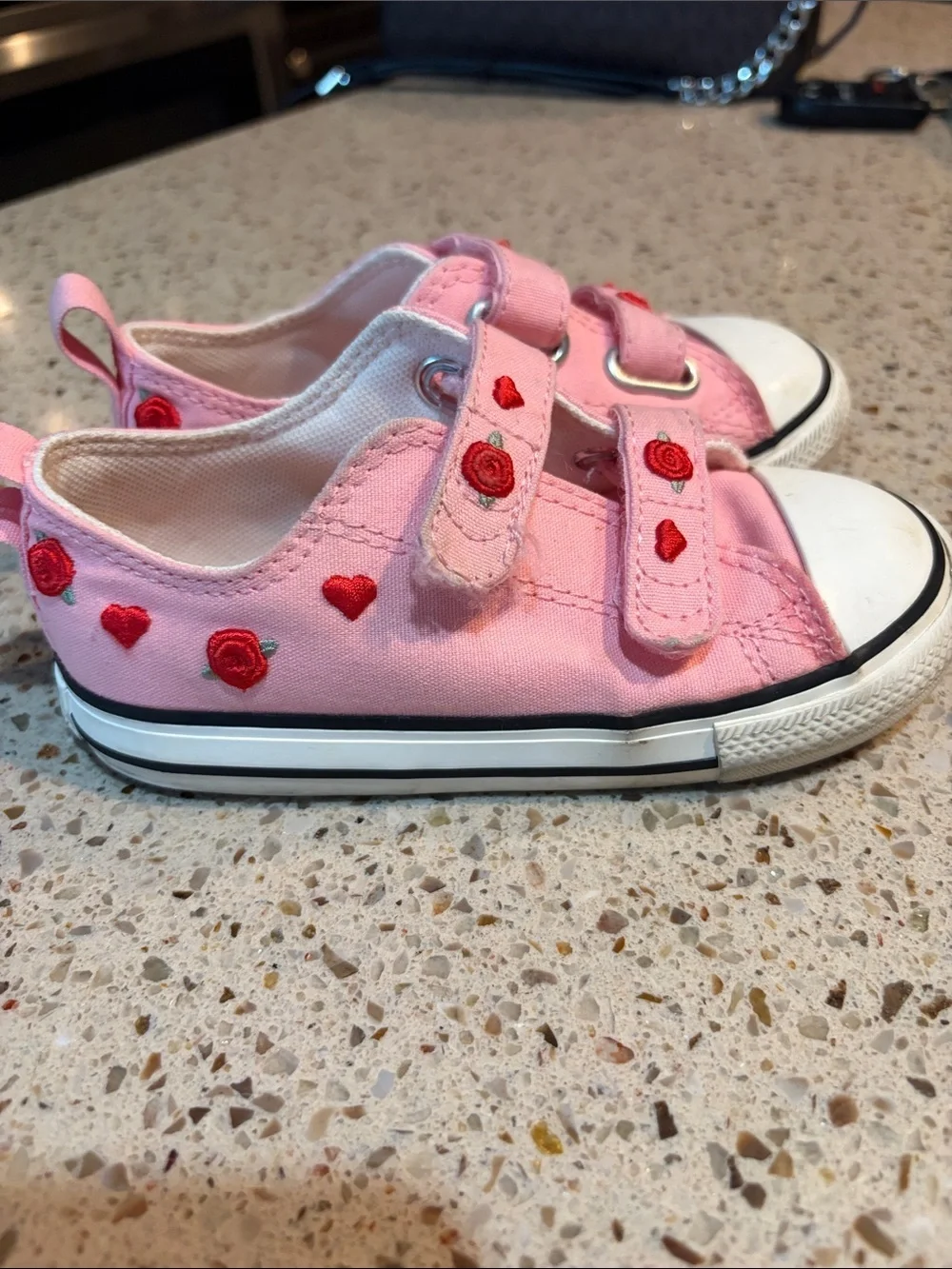 Kids' Chuck Taylor® All Star® Valentine's Day 2V Sneaker Size 9